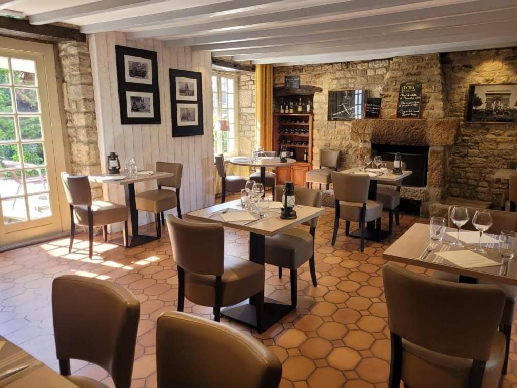 Auberge Le John Steele Sainte-Mere-Eglise Ngoại thất bức ảnh