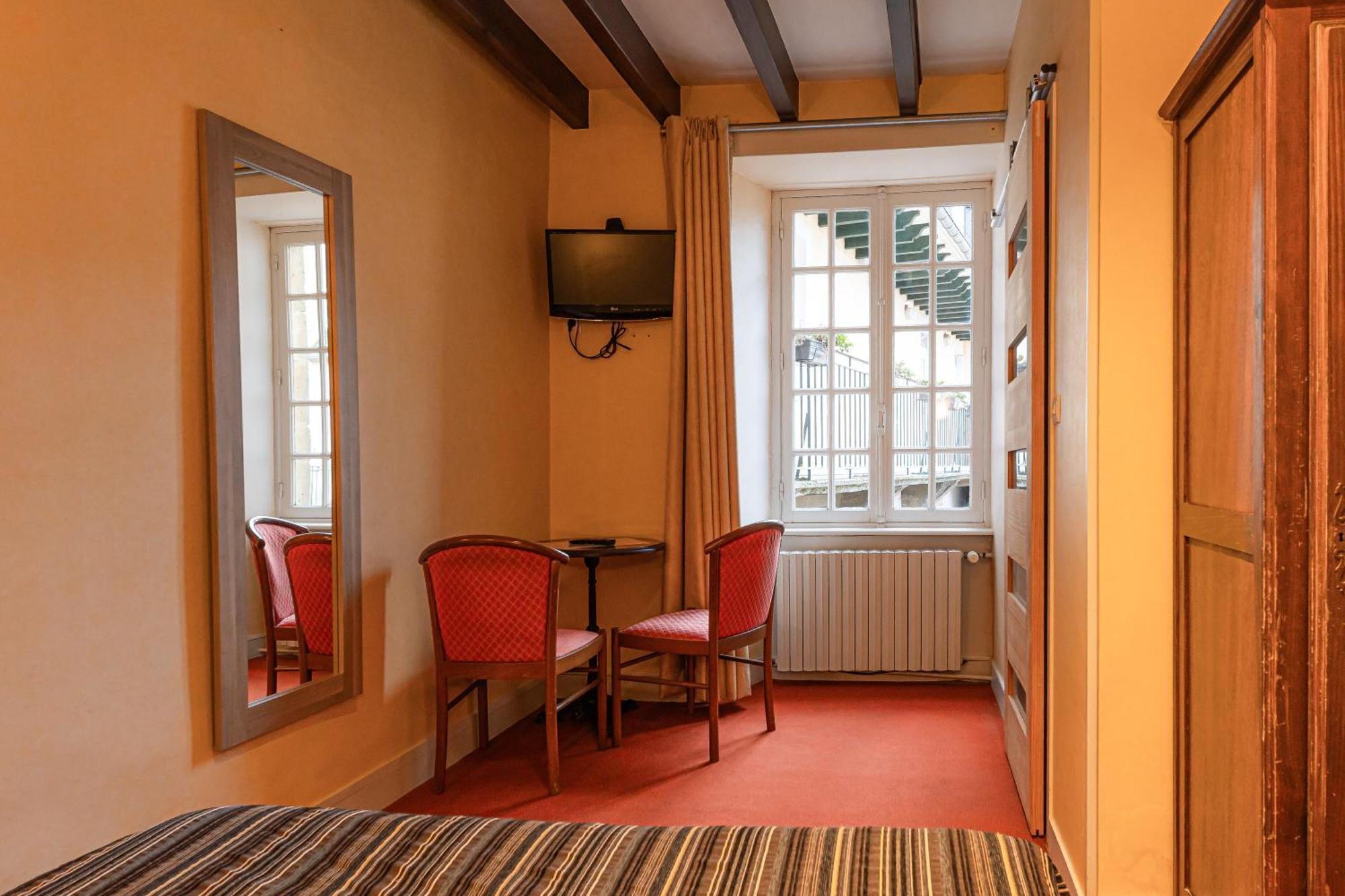 Auberge Le John Steele Sainte-Mere-Eglise Ngoại thất bức ảnh